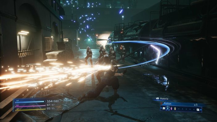 CRISIS CORE FINAL FANTASY VII REUNION İndir ekran görüntüsü 4